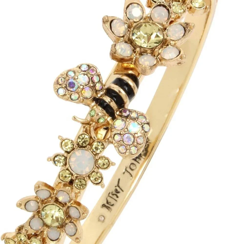 Women’s Gold-tone Glass Metal Bangle Bracelet Bumble Bee Flower Decor - Picture 2 of 2